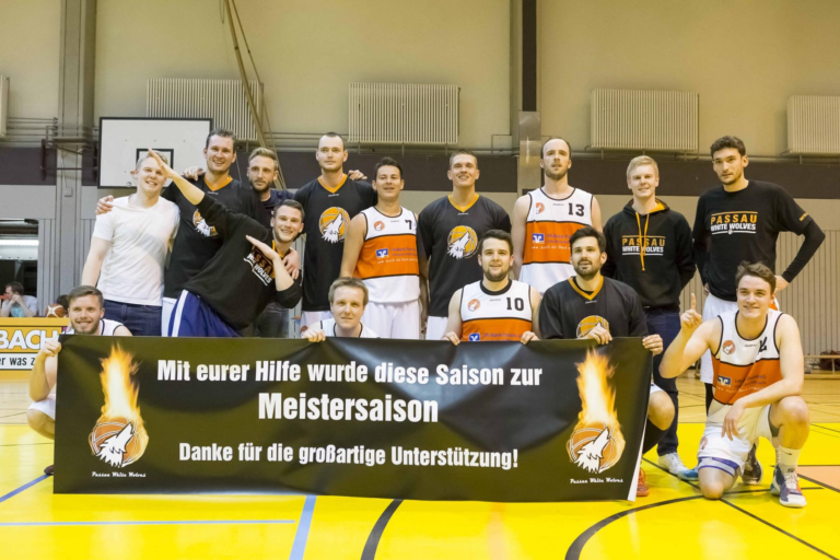 Mehr über den Artikel erfahren Bayernliga Herren Mitte: Geschafft! TV Passau setzt den entscheidenden Heimsieg zur Meisterschaft!